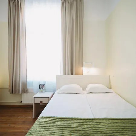 فندق إيكونومي 3*