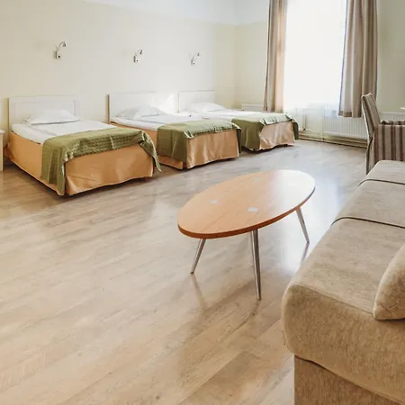 Hotel Economy
