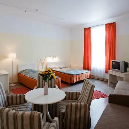 إيكونومي 3*