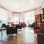 Hotel Economy